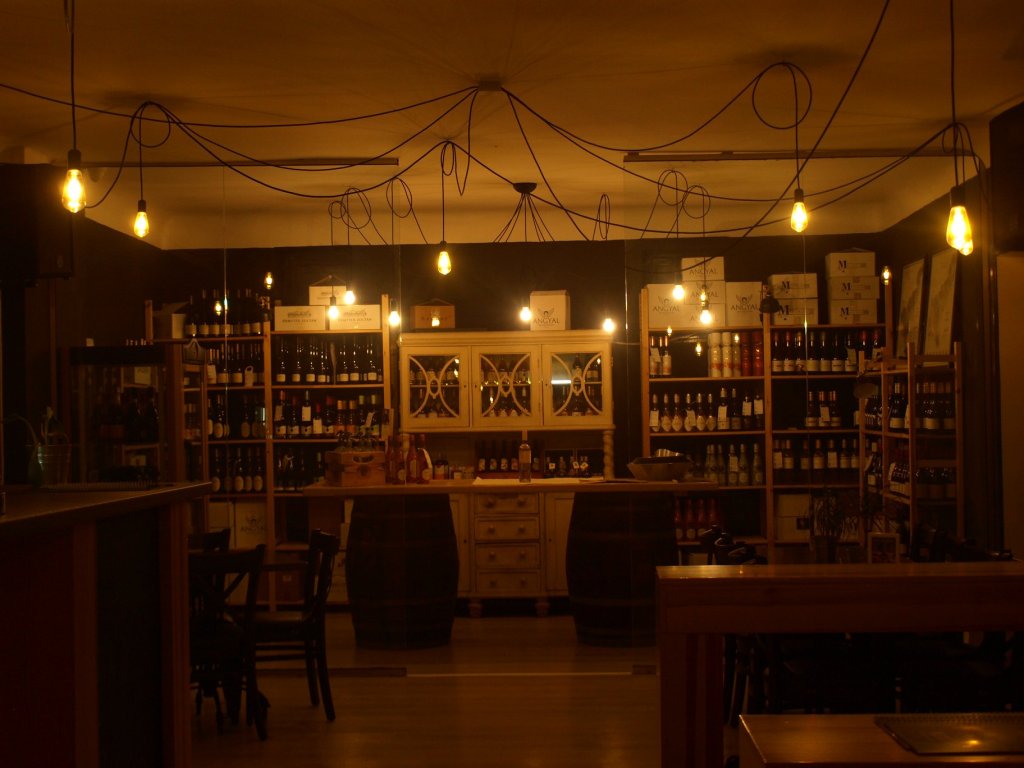 Prés Wine Bar & Store – Tokaj,&nbsp;Hungary