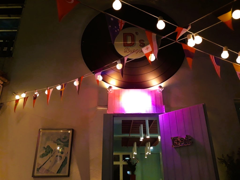 D’s Burgers – Thira,&nbsp;Greece