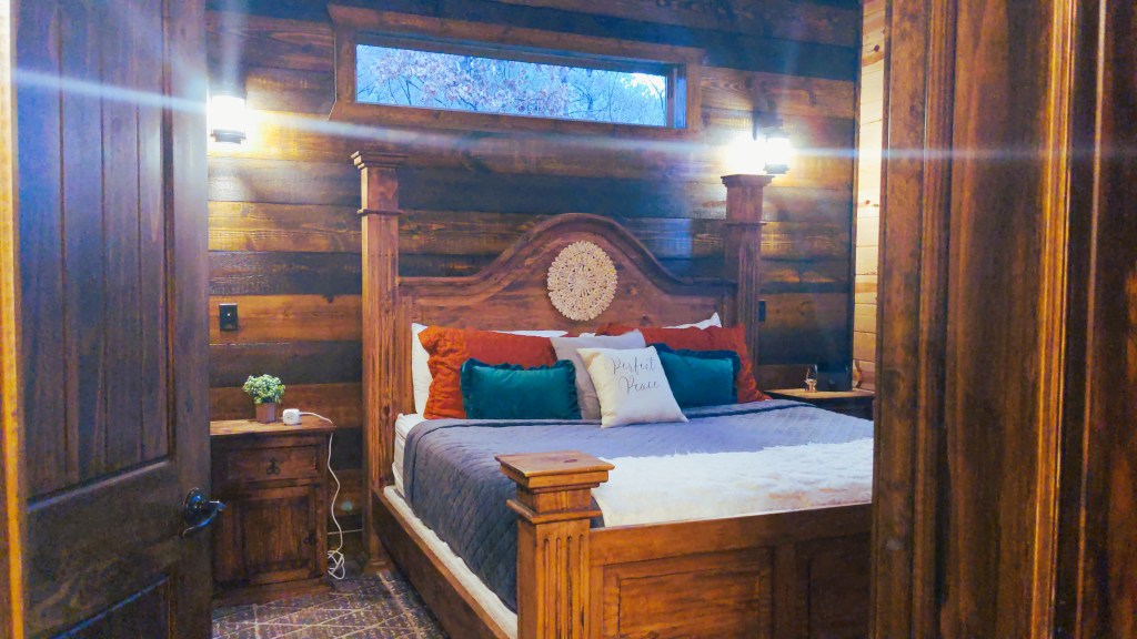 Perfect Peace Luxury Cabin – Broken Bow,&nbsp;Oklahoma